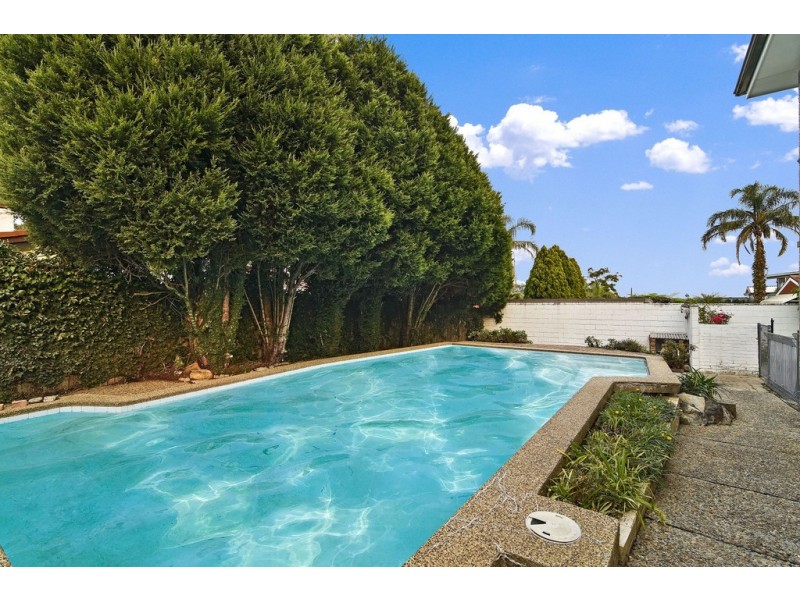 10 Glengariff Avenue, Killarney Heights NSW 2087