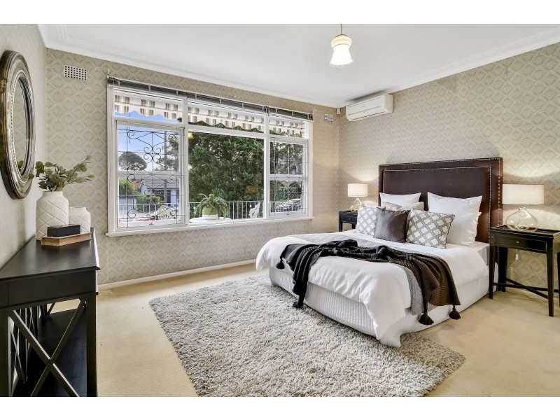 10 Glengariff Avenue, Killarney Heights NSW 2087