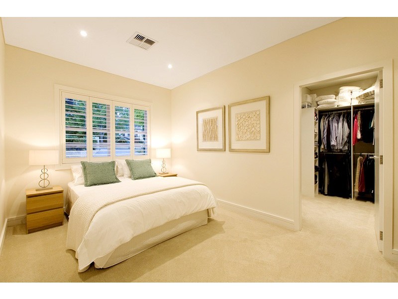 6 Lowing Close, Forestville NSW 2087