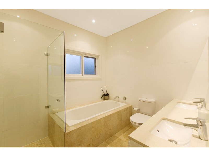 6 Lowing Close, Forestville NSW 2087