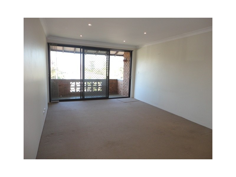 18/30-32 Kooloora Avenue, Freshwater NSW 2096