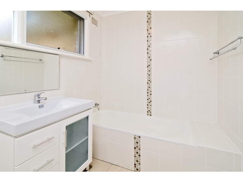 11 Glenarm Crescent, Killarney Heights NSW 2087