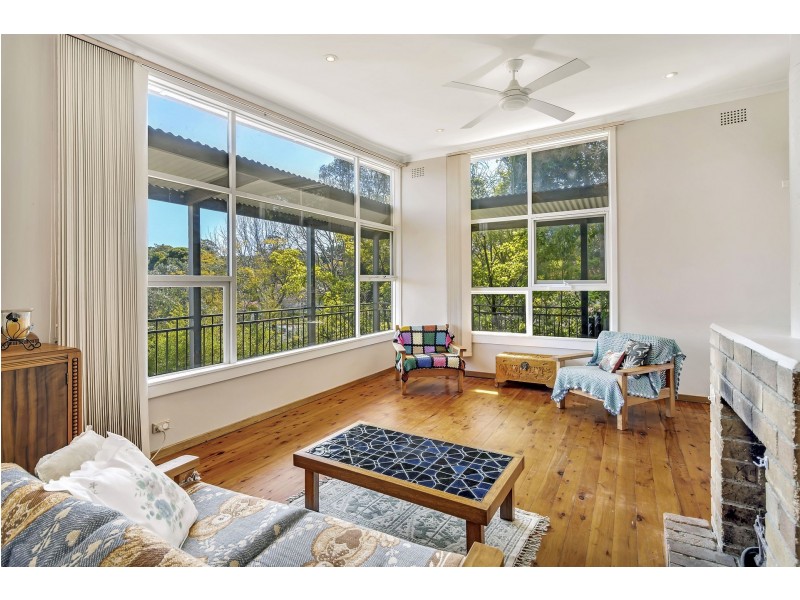 819 Warringah Road, Forestville NSW 2087