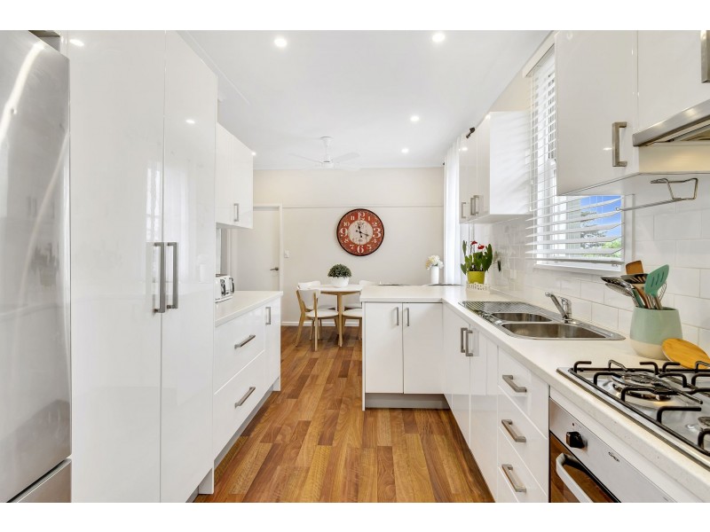 4 Fitzpatrick Avenue East, Frenchs Forest NSW 2086