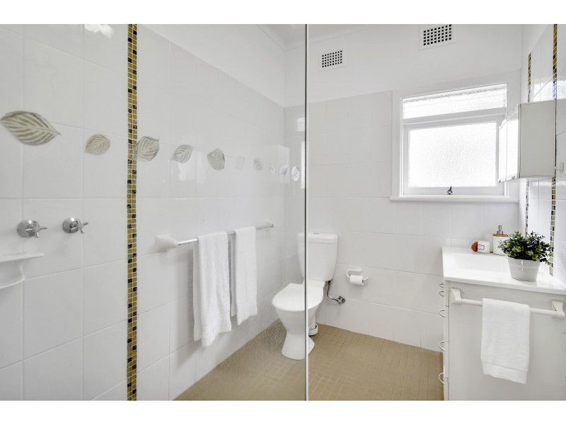 1A Coolabah Crescent, Forestville NSW 2087