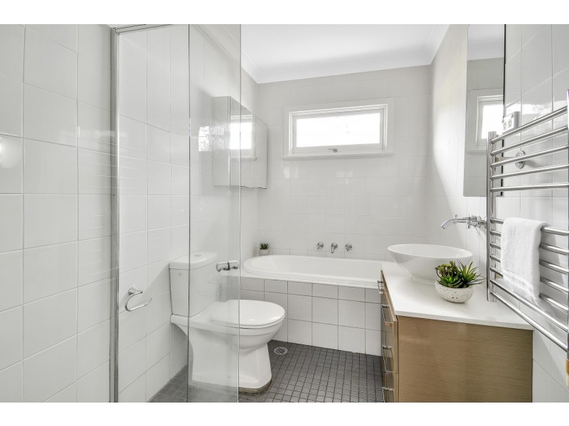 16 Wilde Avenue, Killarney Heights NSW 2087