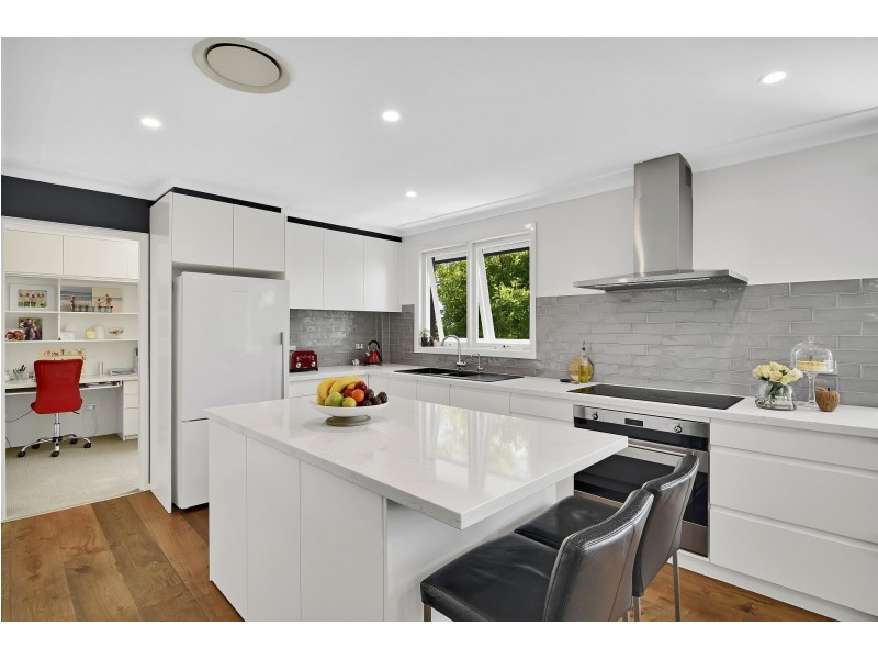 6 The Grove, Belrose NSW 2085