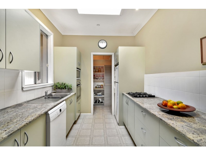 12 Rounce Avenue, Forestville NSW 2087