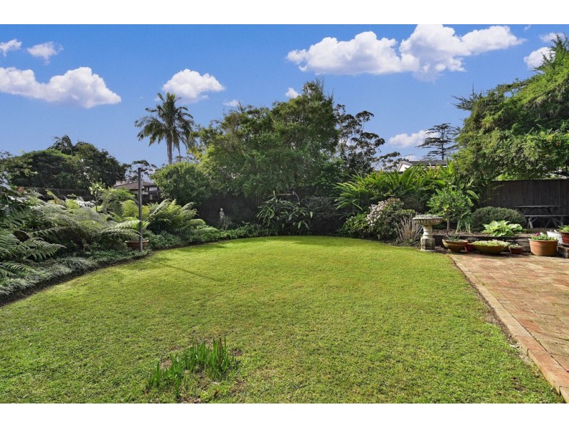 12 Rounce Avenue, Forestville NSW 2087