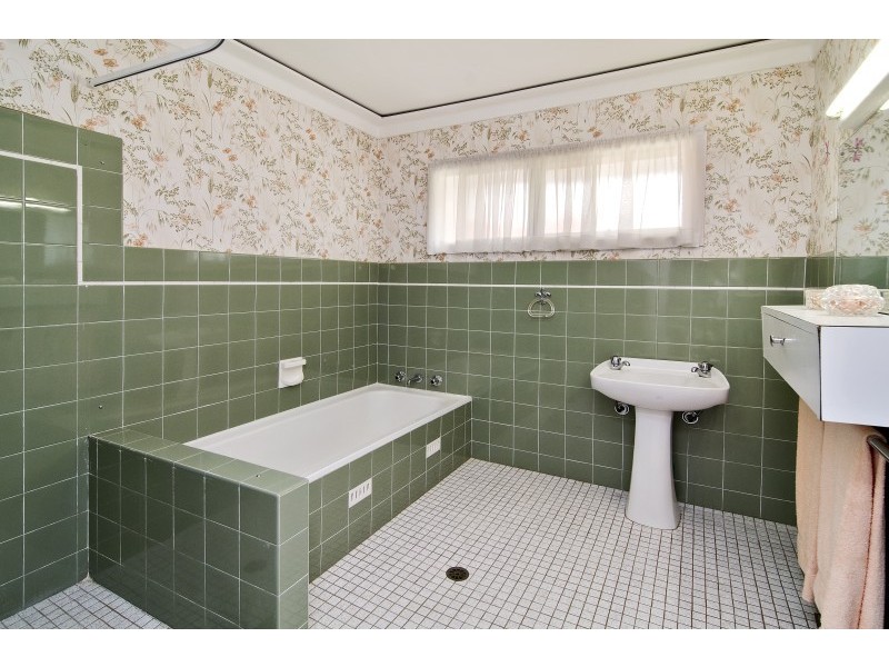 32 Cousins Road, Beacon Hill NSW 2100