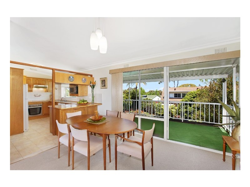 17 Rathowen Parade, Killarney Heights NSW 2087