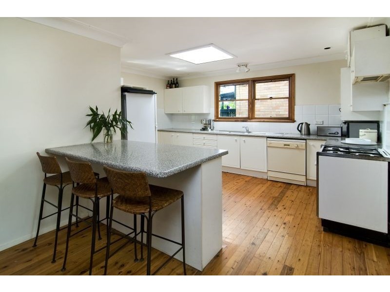 27 Merrilee Crescent, Frenchs Forest NSW 2086