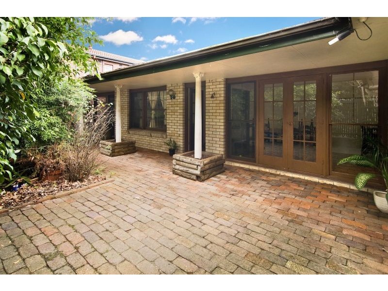 27 Merrilee Crescent, Frenchs Forest NSW 2086