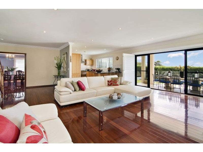 12 Valley View Road, Frenchs Forest NSW 2086