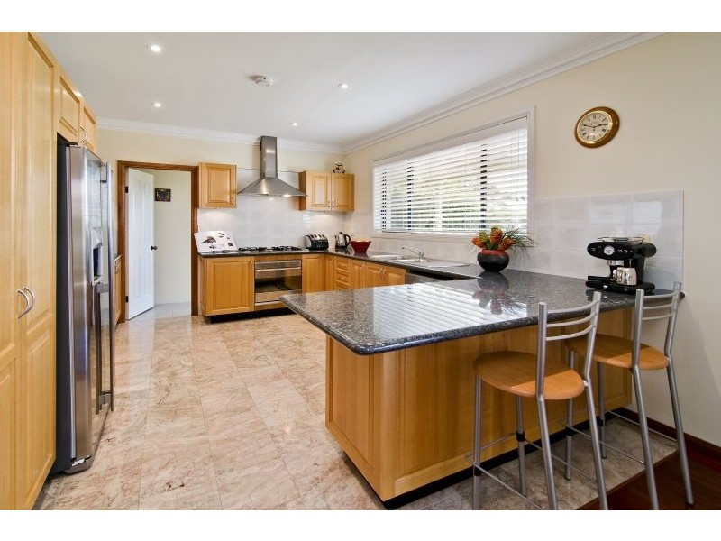 12 Valley View Road, Frenchs Forest NSW 2086