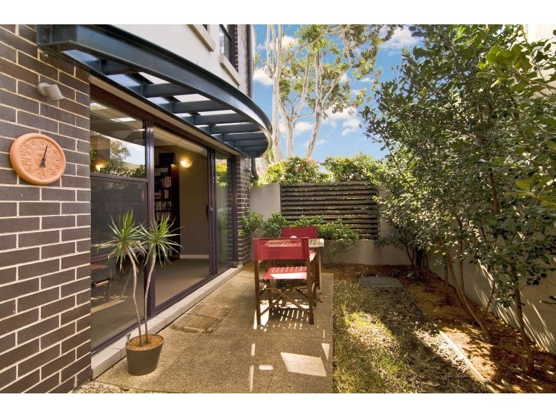 2/691-695 Warringah Road, Forestville NSW 2087