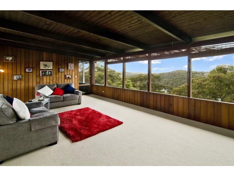 7 Roscommon Crescent, Killarney Heights NSW 2087