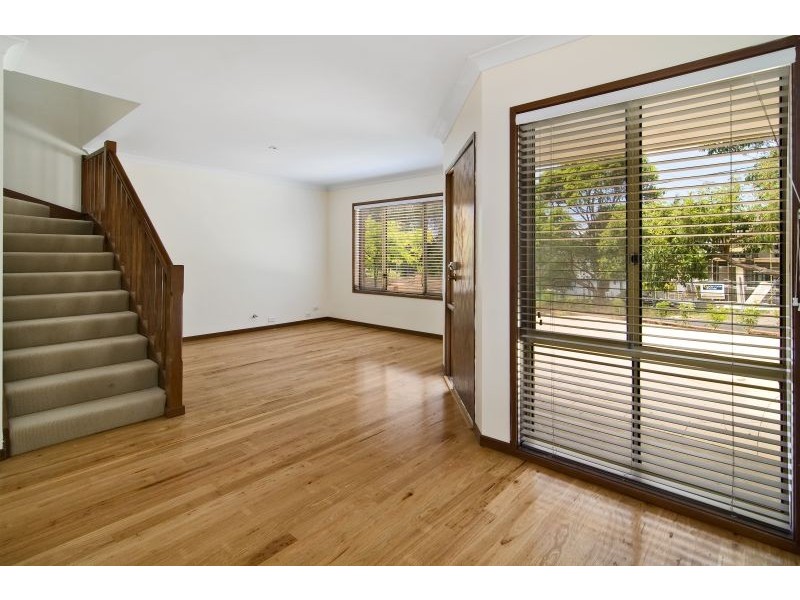 6 Larissa Road, Allambie Heights NSW 2100
