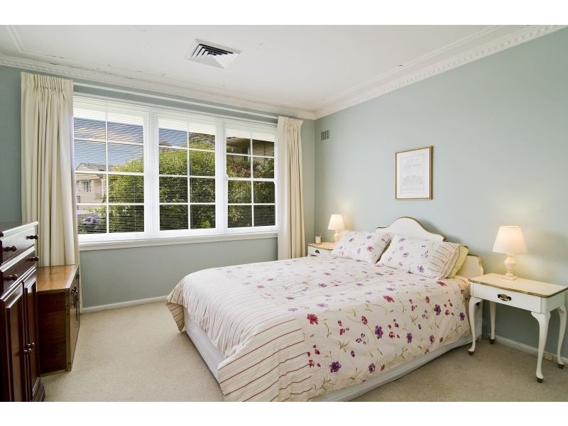 4 Hyde Avenue, Killarney Heights NSW 2087