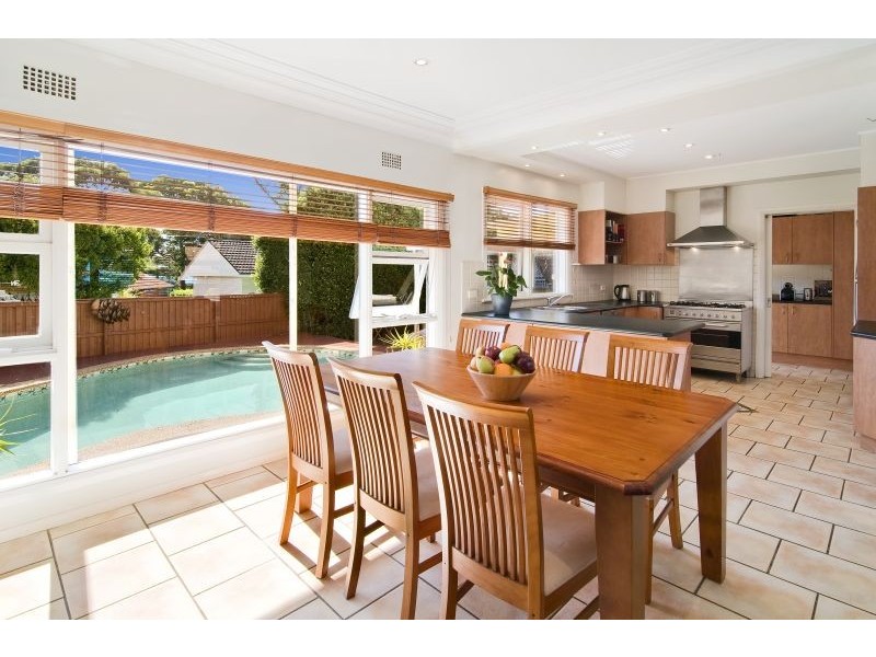 562 Warringah Road, Forestville NSW 2087