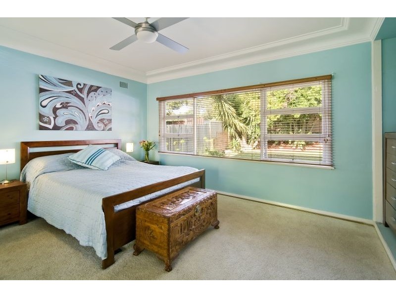 562 Warringah Road, Forestville NSW 2087