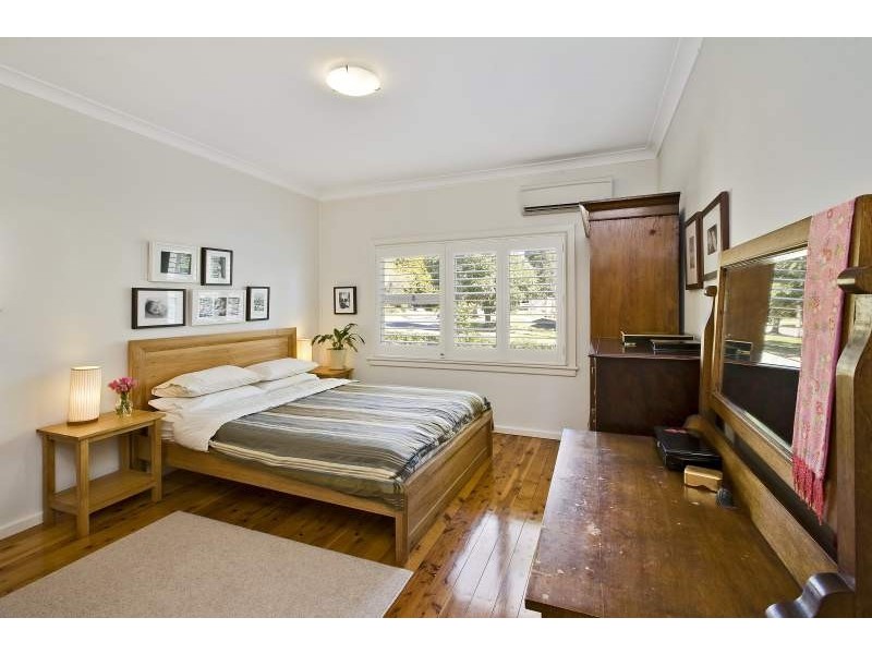 10 Epacris Avenue, Forestville NSW 2087