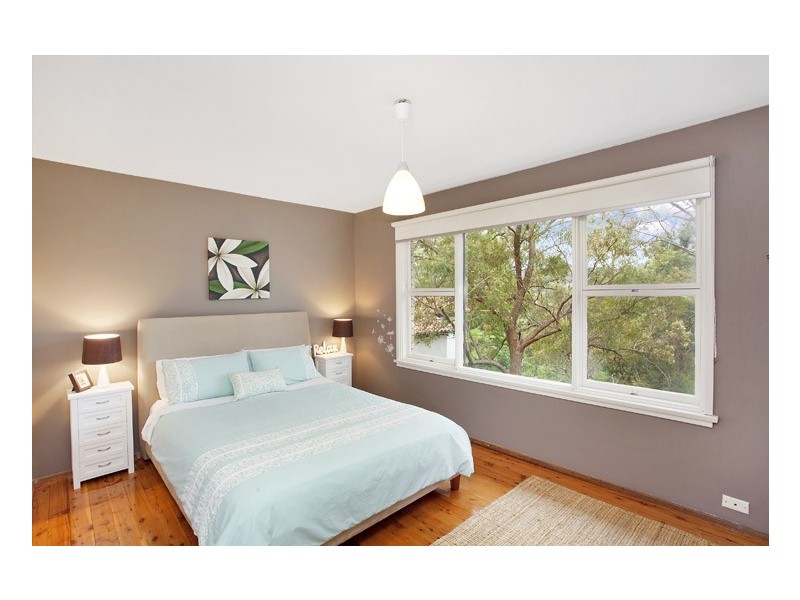 18 Londonderry Drive, Killarney Heights NSW 2087