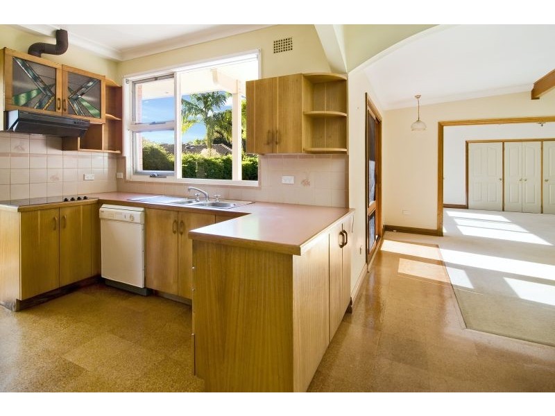 22 Alkoomie Avenue, Forestville NSW 2087