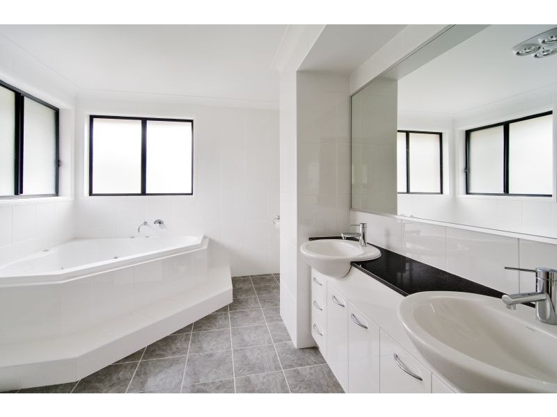 21 Milton Place, Frenchs Forest NSW 2086