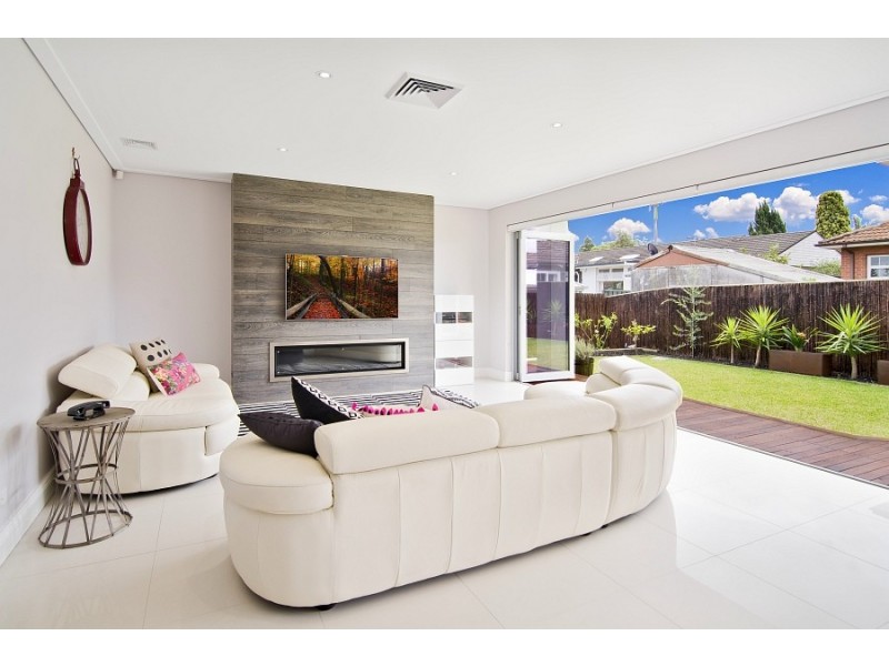 26 Cannons Parade, Forestville NSW 2087