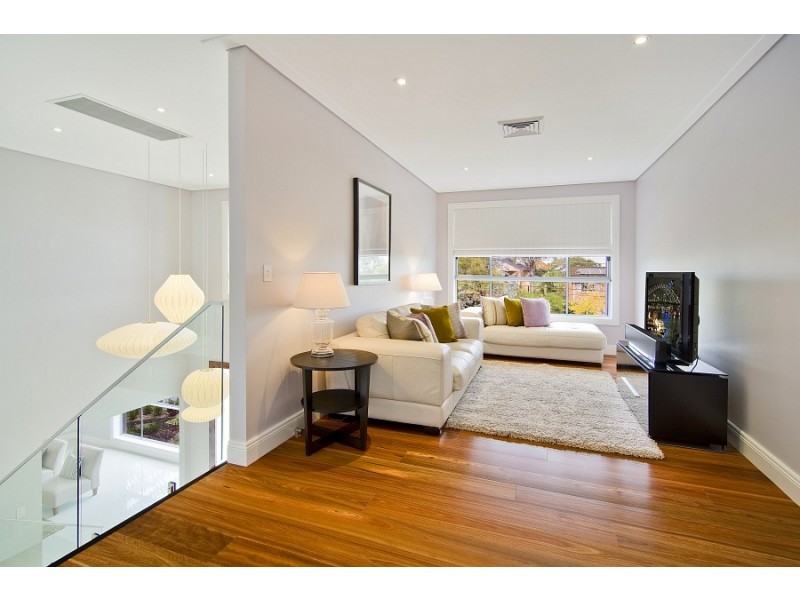 26 Cannons Parade, Forestville NSW 2087