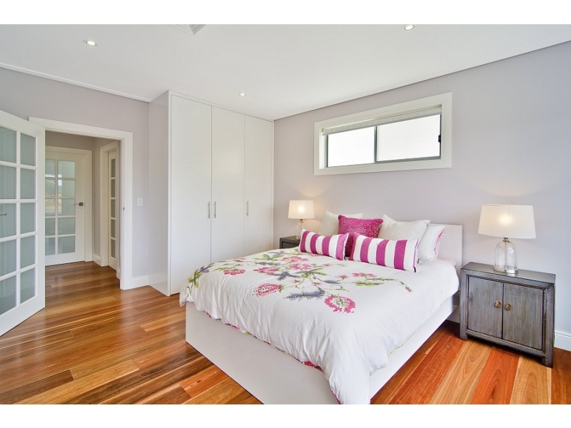 26 Cannons Parade, Forestville NSW 2087