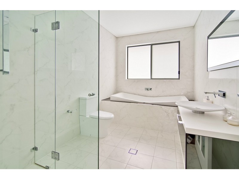 26 Cannons Parade, Forestville NSW 2087