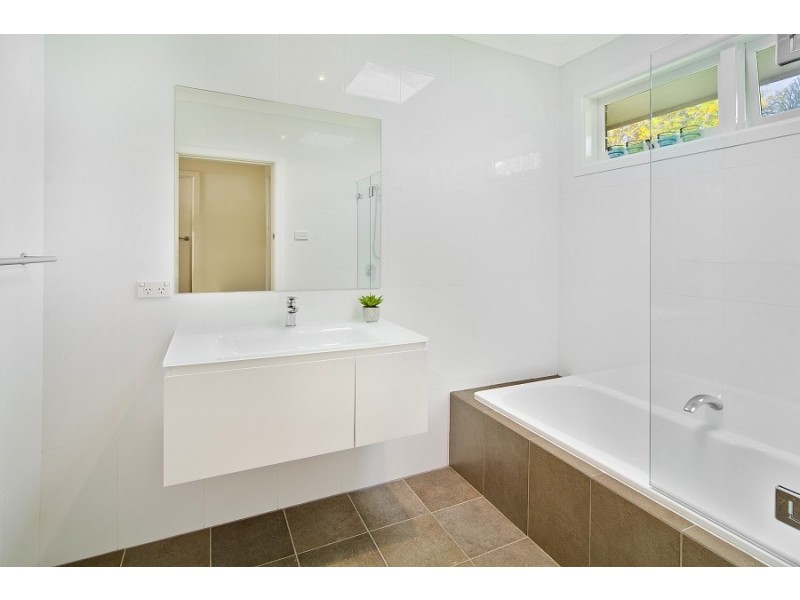 1 Redwood Place, Forestville NSW 2087