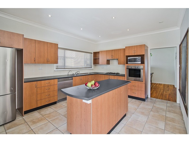 4 Tyrone Avenue, Forestville NSW 2087