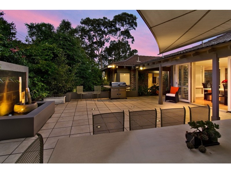 2 Roscommon Crescent, Killarney Heights NSW 2087