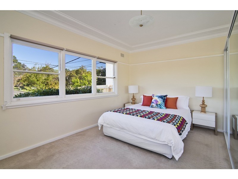 24 Woodlands Road, Forestville NSW 2087