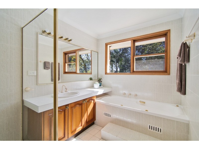 14 Banool Avenue, St Ives NSW 2075