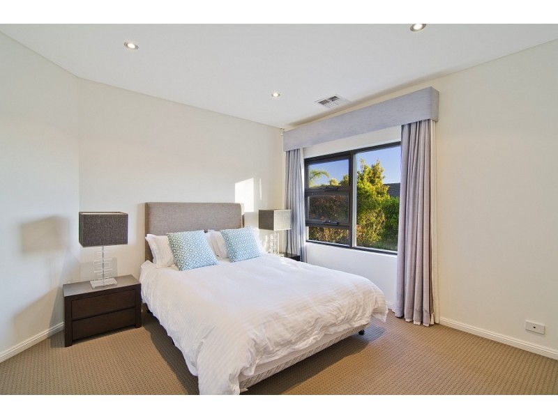 8 Bangar Close, Killarney Heights NSW 2087