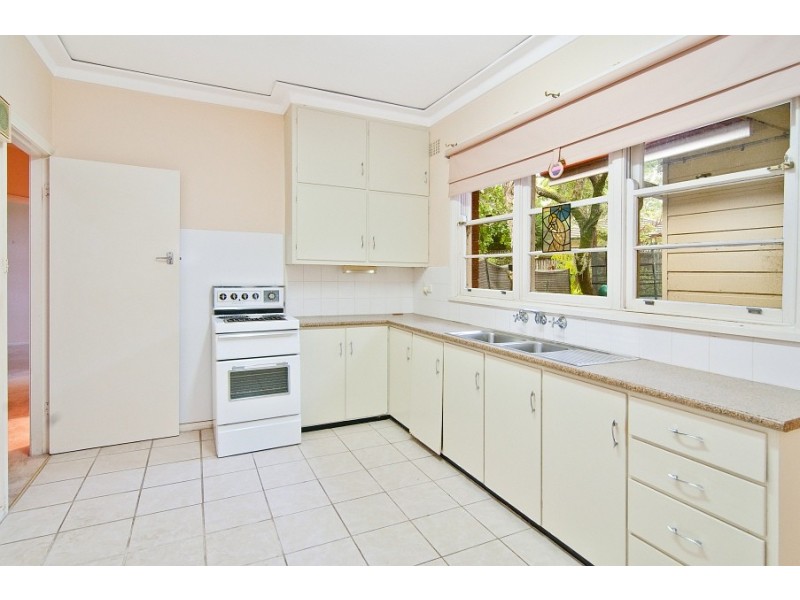 25 Altona Avenue, Forestville NSW 2087