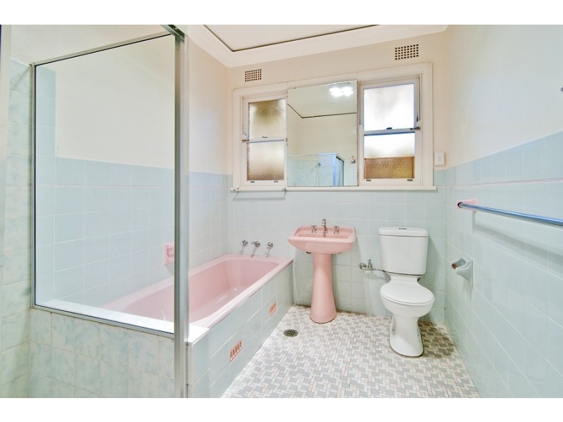 25 Altona Avenue, Forestville NSW 2087