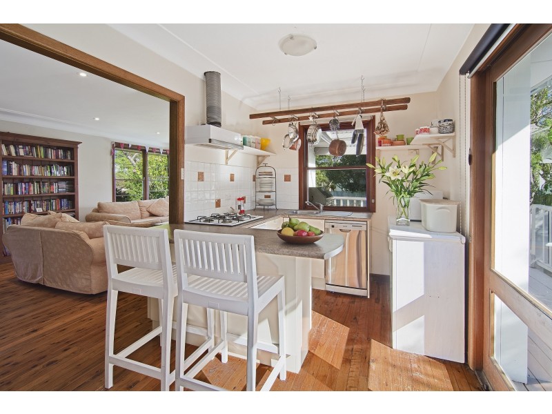 10 Willunga Crescent, Forestville NSW 2087