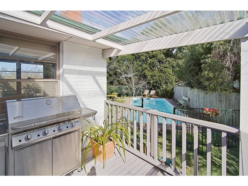 10 Willunga Crescent, Forestville NSW 2087