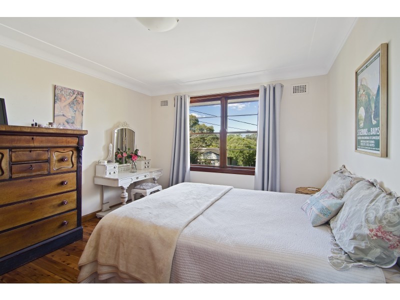 10 Willunga Crescent, Forestville NSW 2087