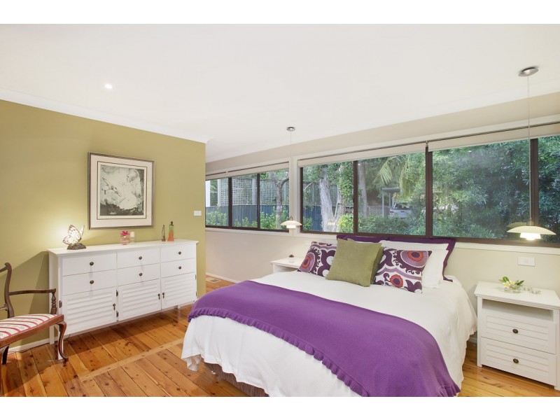 17 Milham Crescent, Forestville NSW 2087