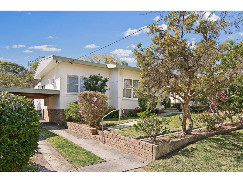 8 Ryrie Avenue, Forestville NSW 2087