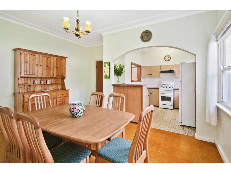 8 Ryrie Avenue, Forestville NSW 2087