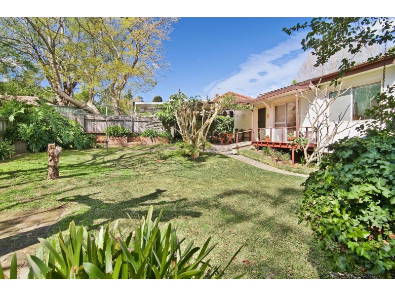 8 Ryrie Avenue, Forestville NSW 2087