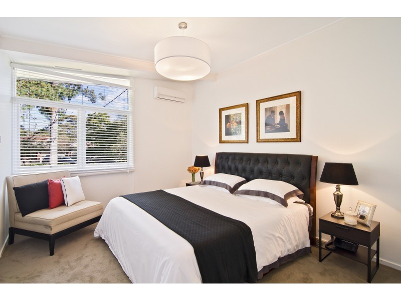 6 Angel Place, Forestville NSW 2087