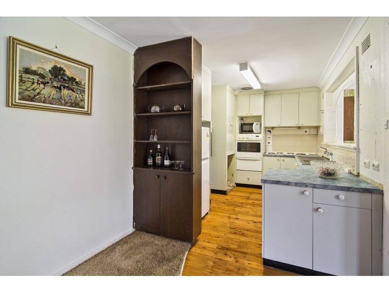 13 Bentley Avenue, Forestville NSW 2087